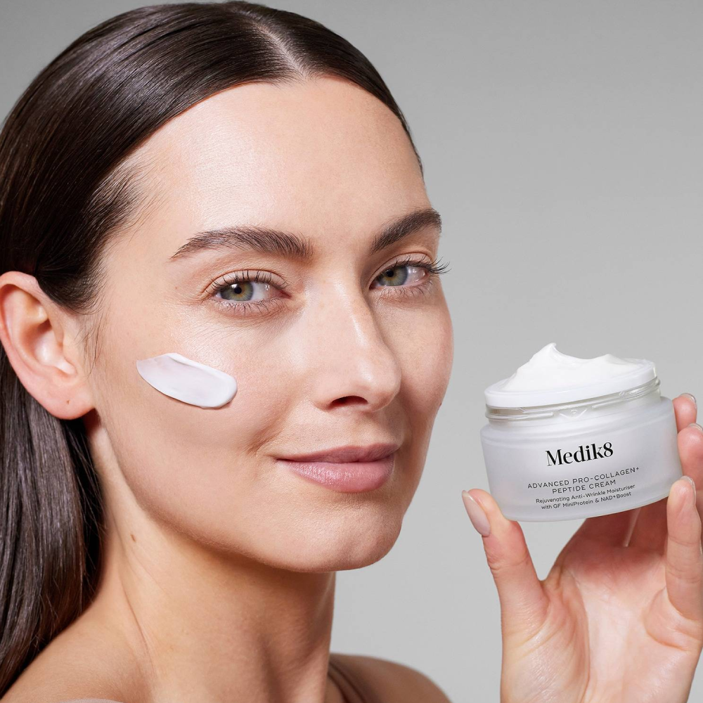 MEDIK8 Advanced Pro-Collagen+ Peptide Cream 50ml - Омолоджувальний зволожувальний крем від зморшок - фото №2 MEDIK8 Advanced Pro-Collagen+ Peptide Cream 50ml - Омолоджувальний зволожувальний крем від зморшок - фото №2